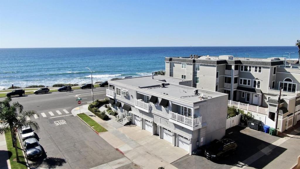 Ocean View From Private Patio, Across Street From Beach Lägenhet Carlsbad Exteriör bild